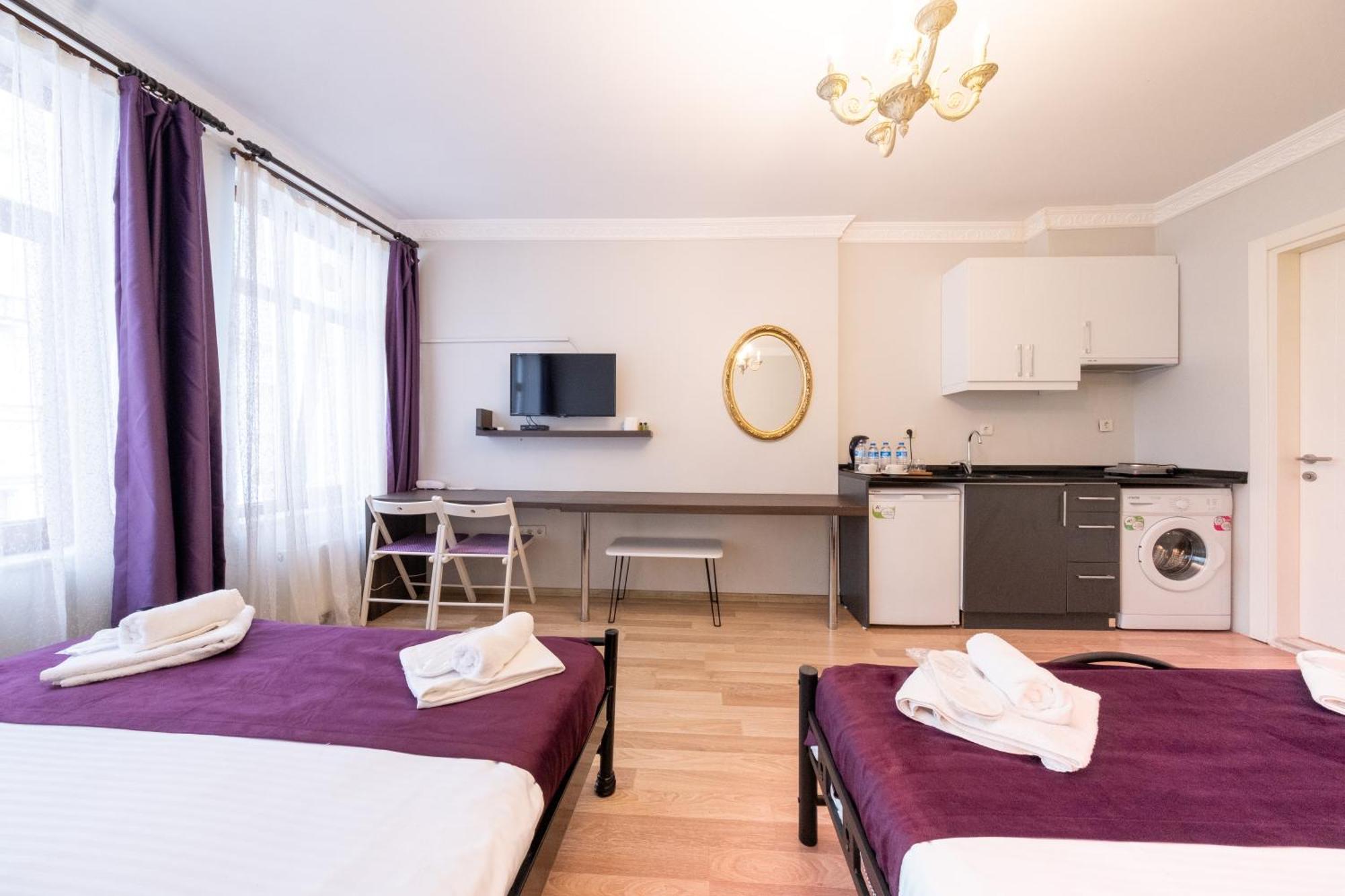 Hotel Hotel Suite By Frame
