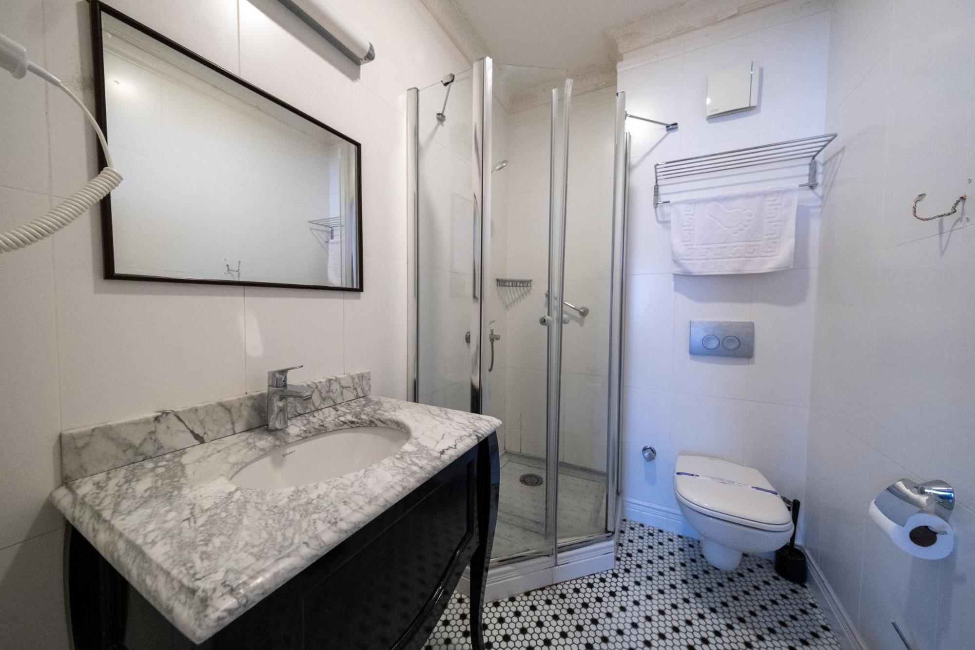 Hotel Suite By Frame Hotel